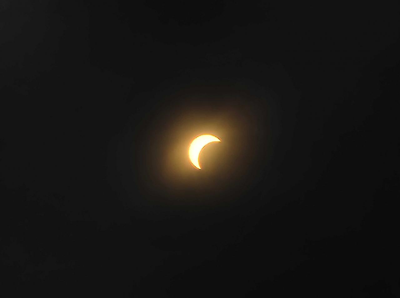 Picture of a solar eclipse by our post-doc, Soon-woo.